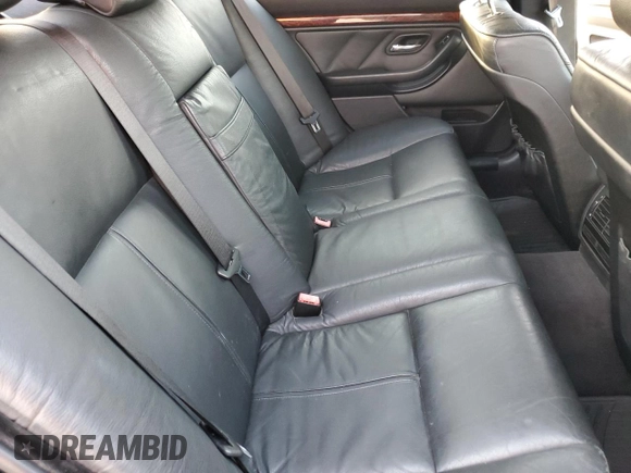 2000 BMW 5 Series 528i z VIN WBADM6340YGU20588, wystawiony jako Copart lot #53842375 z przebiegiem Nie podano mil oraz Szkoda całkowita • Salvage title. Historia ofert i sprzedaży dostępna na DreamBid. Obrazek 10.