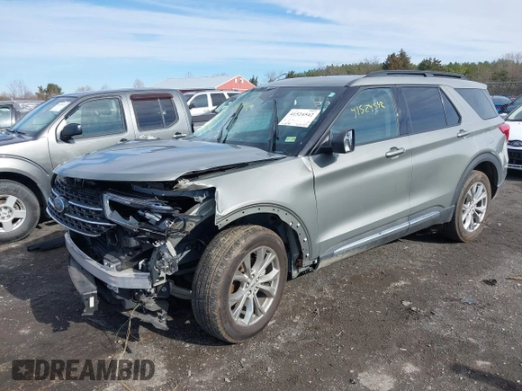 2020 Ford Explorer XLT with VIN 1FMSK8DH0LGB90584, listed as a IAAI auction lot 41524542 with 73,030 mi miles. Bid and sale history available at carsss.com. Image 2.