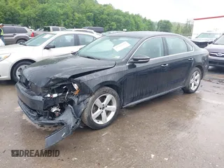 2012 Volkswagen Passat SE z VIN 1VWBP7A30CC101769, wystawiony jako IAAI lot #42281010 z przebiegiem 161 003 mil mil oraz . Historia ofert i sprzedaży dostępna na DreamBid. Obrazek 2.