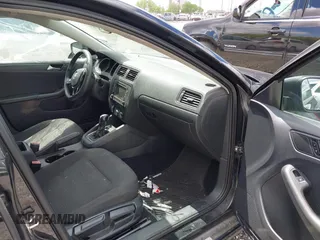 2015 Volkswagen Jetta S с VIN 3VW2K7AJ6FM428242, выставлен на аукционе IAAI как лот 42193282 с пробегом 150 902 миль миль и . История ставок и продаж доступна на DreamBid. Изображение 5.