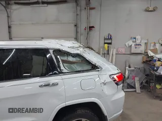 2017 Jeep Grand Cherokee Overland with VIN 1C4RJFCG7HC749730, listed as a IAAI auction lot 42009994 with 111,073 mi miles. Bid and sale history available at carsss.com. Image 6.