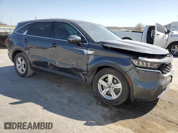 2022 Kia Sorento LX z VIN 5XYRG4LC9NG086684, wystawiony jako Copart lot #48925425 z przebiegiem 51 376 mil mil oraz Szkoda całkowita • Salvage title. Historia ofert i sprzedaży dostępna na DreamBid. Obrazek 4.