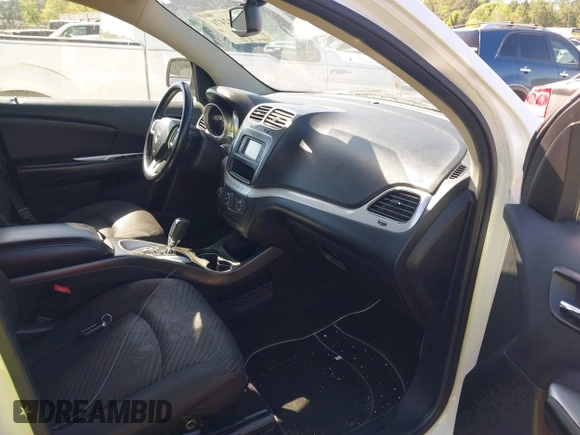 2015 Dodge Journey American Value Pkg with VIN 3C4PDCAB5FT537950, listed as a IAAI auction lot 42042471 with 198,881 mi miles. Bid and sale history available at carsss.com. Image 5.