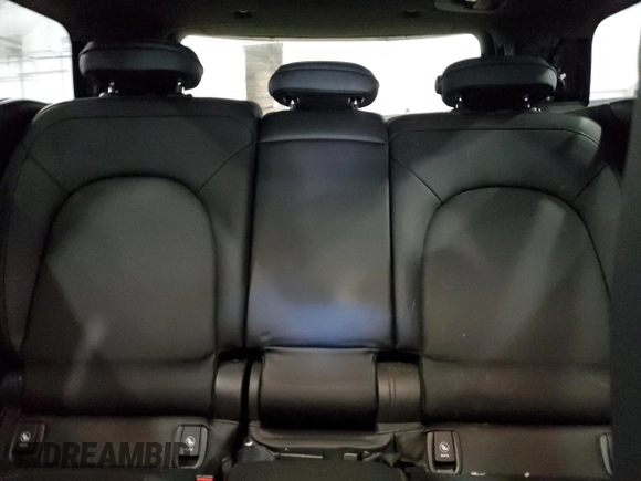 2018 MINI Countryman Cooper S with VIN WMZYT5C39J3E62282, listed as a Copart auction lot 53052945 with 32,103 mi miles and Salvage title. Bid and sale history available at DreamBid. Image 10.