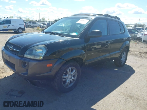 2007 Hyundai Tucson SE with VIN KM8JN72D47U629516, listed as a IAAI auction lot 41956757 with 190,852 mi miles and . Bid and sale history available at DreamBid. Image 2.