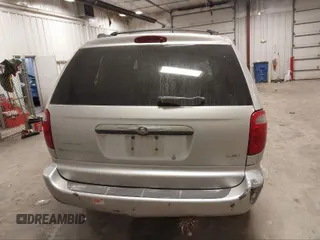 2002 Chrysler Town & Country LXi with VIN 2C4GP54L82R696630, listed as a IAAI auction lot 41730948 with 218,454 mi miles. Bid and sale history available at carsss.com. Image 12.