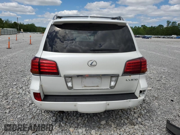 2011 Lexus LX 570 z VIN JTJHY7AXXB4061977, wystawiony jako Copart lot #57298345 z przebiegiem 177 793 mil mil oraz Szkoda całkowita • Salvage title. Historia ofert i sprzedaży dostępna na DreamBid. Obrazek 6.