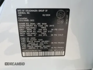 2024 Volkswagen Atlas SEL Premium R-Line with VIN 1V2FR2CA2RC557387, listed as a Copart auction lot 60269075 with 6,676 mi miles and Salvage title. Bid and sale history available at DreamBid. Image 14.
