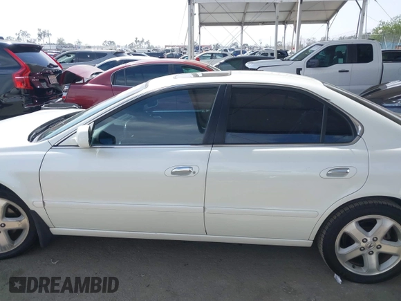 2003 Acura TL Type S with VIN 19UUA56803A024758, listed as a IAAI auction lot 42032492 with 209,302 mi miles. Bid and sale history available at carsss.com. Image 13.