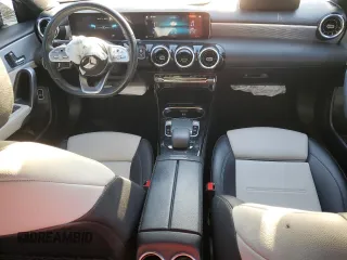 2019 Mercedes-Benz A 220 z VIN WDD3G4EB9KW023454, wystawiony jako Copart lot #50461225 z przebiegiem 26 915 mil mil oraz Nie do naprawy. Historia ofert i sprzedaży dostępna na DreamBid. Obrazek 8.