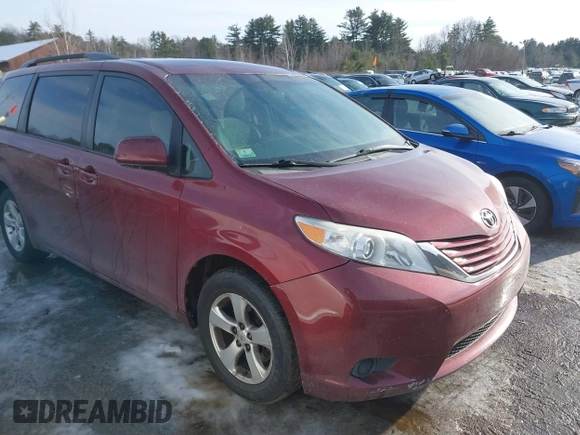 2017 Toyota Sienna LE Auto Access Seat with VIN 5TDKZ3DC7HS863682, listed as a IAAI auction lot 41488878 with 134,733 mi miles. Bid and sale history available at carsss.com. Image 13.