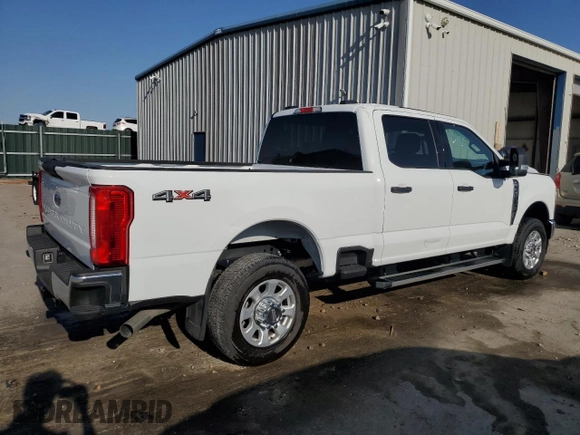2024 Ford F-250 XL with VIN 1FT7W2BN8REE21871, listed as a Copart auction lot 52509965 with 4,082 mi miles and Salvage title. Bid and sale history available at DreamBid. Image 3.
