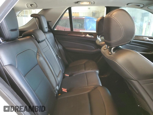 2013 Mercedes-Benz M 350 z VIN 4JGDA5HB3DA118475, wystawiony jako Copart lot #57900995 z przebiegiem 140 948 mil mil oraz Czysty tytuł • Clean title. Historia ofert i sprzedaży dostępna na DreamBid. Obrazek 11.