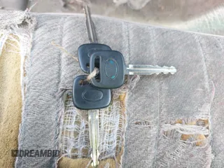1996 Toyota Tacoma z VIN 4TANL42N2TZ151317, wystawiony jako IAAI lot #42219469 z przebiegiem 269 798 mil mil oraz . Historia ofert i sprzedaży dostępna na DreamBid. Obrazek 11.