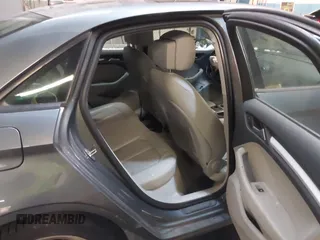 2015 Audi A3 Premium z VIN WAUBFGFF4F1090541, wystawiony jako IAAI lot #41375694 z przebiegiem 99 779 mil mil oraz . Historia ofert i sprzedaży dostępna na DreamBid. Obrazek 8.