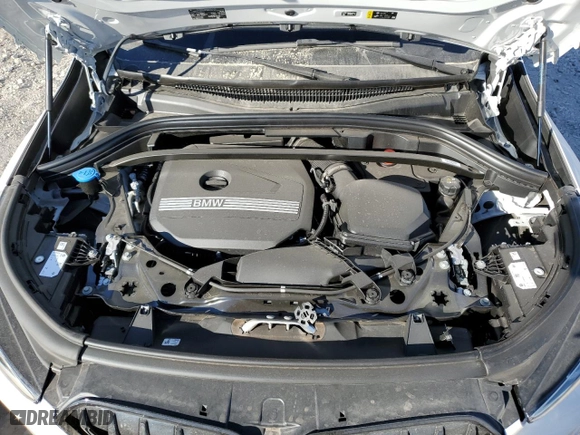 2025 BMW X1 xDrive28i with VIN WBX73EF05S5043722, listed as a Copart auction lot 83622514 with 2,423 mi miles and Salvage Title. Bid and sale history available at carsss.com. Image 13.