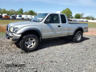 2004 Toyota Tacoma z VIN 5TEWN72N84Z418700, wystawiony jako Copart lot #54963345 z przebiegiem 288 037 mil mil oraz Szkoda całkowita • Salvage title. Historia ofert i sprzedaży dostępna na DreamBid. Obrazek 1.