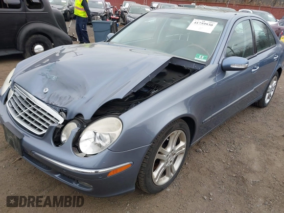 2005 Mercedes-Benz E 500 z VIN WDBUF70J25A731269, wystawiony jako IAAI lot #41759930 z przebiegiem 106 132 mil mil oraz . Historia ofert i sprzedaży dostępna na DreamBid. Obrazek 18.