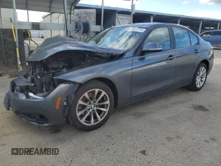 2018 BMW 3 Series 320i xDrive z VIN WBA8A3C54JA357862, wystawiony jako Copart lot #48312115 z przebiegiem 66 294 mil mil oraz Szkoda całkowita • Salvage title. Historia ofert i sprzedaży dostępna na DreamBid. Obrazek 1.