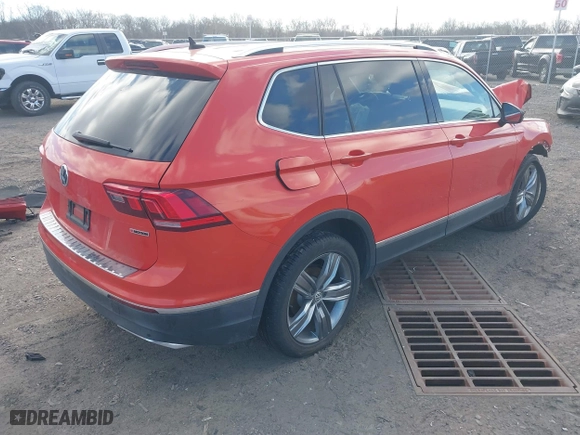 2019 Volkswagen Tiguan SEL Premium with VIN 3VV4B7AX9KM068380, listed as a IAAI auction lot 41640535 with 54,131 mi miles. Bid and sale history available at carsss.com. Image 4.