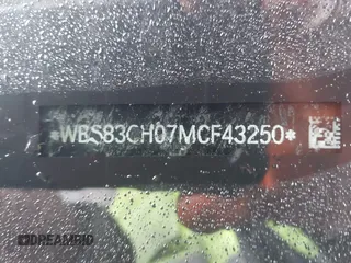 2021 BMW M5 z VIN WBS83CH07MCF43250, wystawiony jako IAAI lot #41567473 z przebiegiem 30 179 mil mil oraz . Historia ofert i sprzedaży dostępna na DreamBid. Obrazek 9.