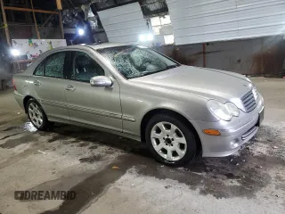 2005 Mercedes-Benz C 320 z VIN WDBRF84J65F557876, wystawiony jako Copart lot #76041884 z przebiegiem 113 664 mil mil oraz Czysty tytuł • Clean title. Historia ofert i sprzedaży dostępna na DreamBid. Obrazek 4.