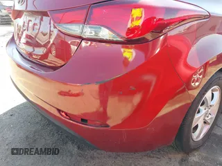 2015 Hyundai Elantra SE z VIN 5NPDH4AE0FH572449, wystawiony jako IAAI lot #42277782 z przebiegiem 128 619 mil mil oraz . Historia ofert i sprzedaży dostępna na DreamBid. Obrazek 19.