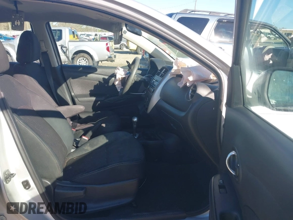 2016 Nissan Versa S Plus with VIN 3N1CN7AP2GL821782, listed as a IAAI auction lot 41853797 with 114,270 mi miles. Bid and sale history available at carsss.com. Image 5.