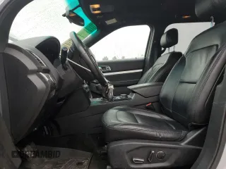 2017 Ford Explorer XLT z VIN 1FM5K8D83HGB60578, wystawiony jako Copart lot #59184795 z przebiegiem 100 850 mil mil oraz Szkoda całkowita • Salvage title. Historia ofert i sprzedaży dostępna na DreamBid. Obrazek 7.