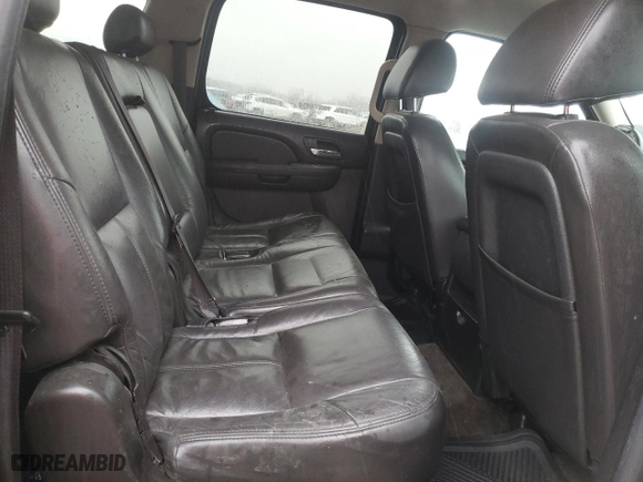 2010 Chevrolet Suburban LS with VIN 1GNUKHE37AR202562, listed as a Copart auction lot 47795755 with 445,593 mi miles and Clean Title. Bid and sale history available at carsss.com. Image 11.