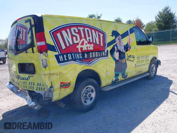 2017 GMC Savana Cargo z VIN 1GTW7AFF8H1906054, wystawiony jako IAAI lot #42131056 z przebiegiem 150 000 mil mil oraz . Historia ofert i sprzedaży dostępna na DreamBid. Obrazek 4.