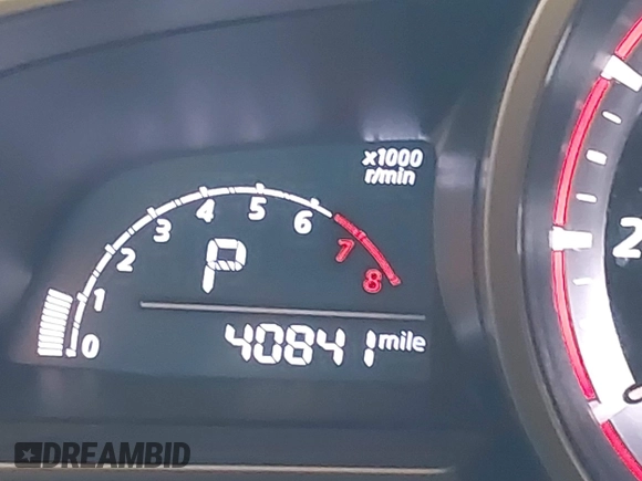 2015 Mazda 3 i Grand Touring z VIN JM1BM1M70F1222597, wystawiony jako IAAI lot #41960987 z przebiegiem 40 841 mil mil oraz . Historia ofert i sprzedaży dostępna na DreamBid. Obrazek 15.