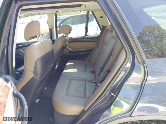 2005 BMW X5 3.0i with VIN 5UXFA13505LY15694, listed as a IAAI auction lot 42051677 with 104,559 mi miles. Bid and sale history available at carsss.com. Image 8.