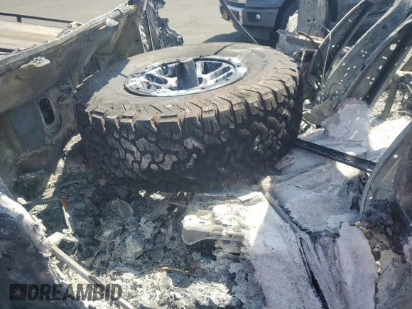 2023 Jeep Wrangler Sport с VIN 1C4HJXDG2PW695394, выставлен на аукционе Copart как лот 54955505 с пробегом Не указан миль и На запчасти • Non repairable. История ставок и продаж доступна на DreamBid. Изображение 7.