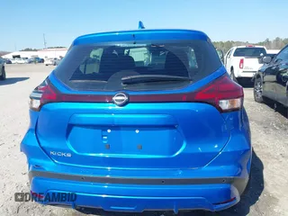 2023 Nissan Kicks S with VIN 3N1CP5BV4PL559498, listed as a IAAI auction lot 41669632 with 32,699 mi miles. Bid and sale history available at carsss.com. Image 16.