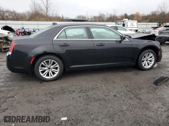 2018 Chrysler 300 Touring L with VIN 2C3CCAAG7JH168287, listed as a Copart auction lot 82120964 with 315,949 mi miles and Salvage Title. Bid and sale history available at carsss.com. Image 3.