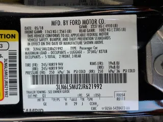 2018 Lincoln MKZ Hybrid Reserve z VIN 3LN6L5MU2JR621992, wystawiony jako Copart lot #58600025 z przebiegiem 136 672 mil mil oraz Szkoda całkowita • Salvage title. Historia ofert i sprzedaży dostępna na DreamBid. Obrazek 12.