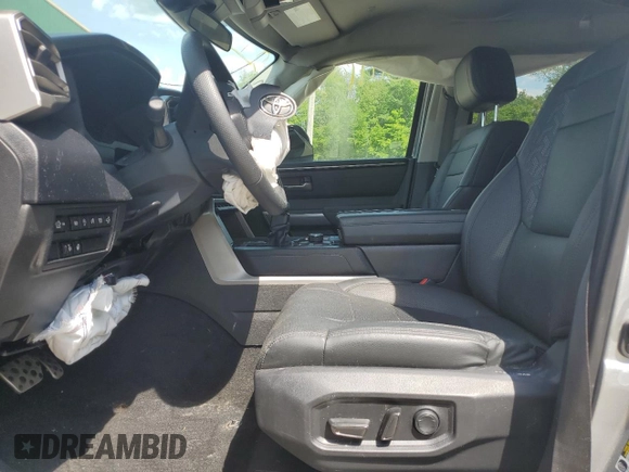 2022 Toyota Tundra SR5 with VIN 5TFLA5DB7NX042800, listed as a Copart auction lot 50119905 with 21,073 mi miles and Clean title. Bid and sale history available at DreamBid. Image 7.