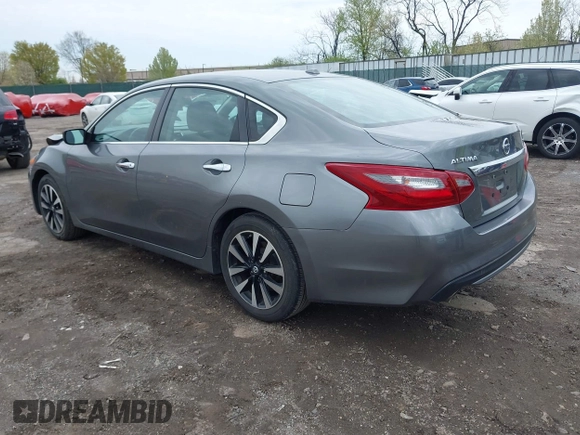 2018 Nissan Altima SR with VIN 1N4AL3AP0JC191207, listed as a IAAI auction lot 42033493 with 104,822 mi miles and . Bid and sale history available at carsss.com. Image 3.