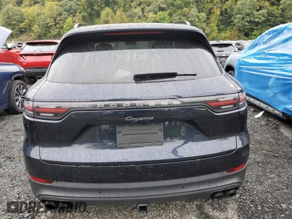 2022 Porsche Cayenne E-Hybrid with VIN WP1AE2AY8NDA26964, listed as a Copart auction lot 86710254 with 13,985 mi miles and Salvage title. Bid and sale history available at DreamBid. Image 6.