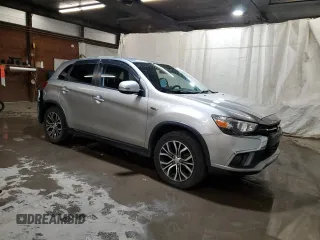 2018 Mitsubishi Outlander SE z VIN JA4AR3AW5JU017329, wystawiony jako Copart lot #54072085 z przebiegiem 77 154 mil mil oraz Szkoda całkowita • Salvage title. Historia ofert i sprzedaży dostępna na DreamBid. Obrazek 4.