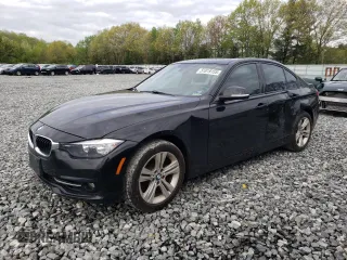 2016 BMW 3 Series 328i xDrive z VIN WBA8E3C58GK501940, wystawiony jako Copart lot #51819155 z przebiegiem 129 003 mil mil oraz Szkoda całkowita • Salvage title. Historia ofert i sprzedaży dostępna na DreamBid. Obrazek 1.