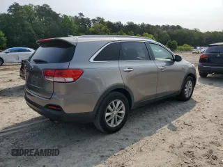 2017 Kia Sorento LX with VIN 5XYPG4A58HG286830, listed as a Copart auction lot 57672905 with 147,093 mi miles and Salvage title. Bid and sale history available at DreamBid. Image 3.