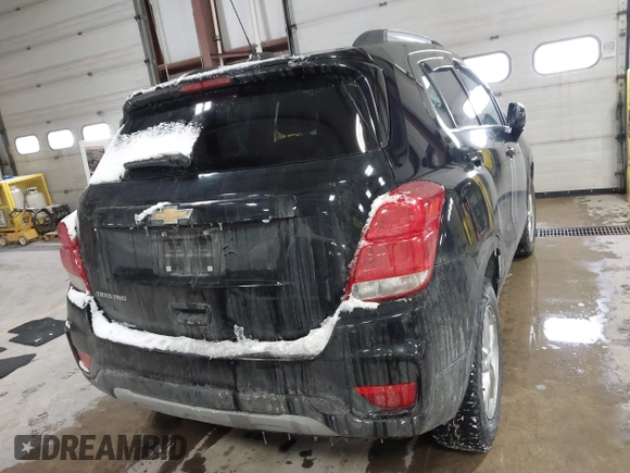 2021 Chevrolet Trax LT with VIN KL7CJPSB5MB353097, listed as a IAAI auction lot 41618376 with 98,082 mi miles. Bid and sale history available at carsss.com. Image 16.