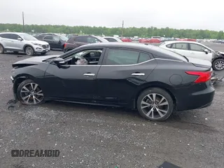 2018 Nissan Maxima SL z VIN 1N4AA6AP6JC379737, wystawiony jako IAAI lot #42255490 z przebiegiem 145 370 mil mil oraz . Historia ofert i sprzedaży dostępna na DreamBid. Obrazek 15.
