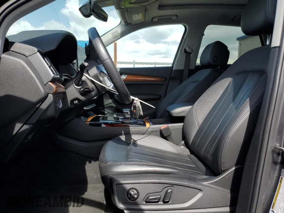 2023 Audi Q5 S line Premium Plus with VIN WA1EAAFY9P2055044, listed as a Copart auction lot 63425165 with 58,805 mi miles and Clean title. Bid and sale history available at DreamBid. Image 7.