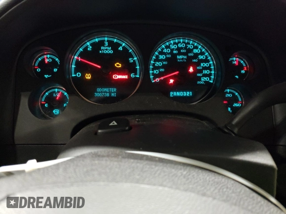 2007 Chevrolet Tahoe LTZ with VIN 1GNFK13047J131157, listed as a Copart auction lot 60333625 with 300,738 mi miles and Clean title. Bid and sale history available at DreamBid. Image 9.