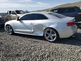 2014 Audi S5 Premium Plus with VIN WAUCGAFR7EA026615, listed as a Copart auction lot 55121824 with 17,817 mi miles and Salvage Title. Bid and sale history available at carsss.com. Image 2.