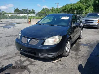 2007 Pontiac G5 with VIN 1G2AL15F477368623, listed as a IAAI auction lot 42224356 with 174,441 mi miles and . Bid and sale history available at DreamBid. Image 2.