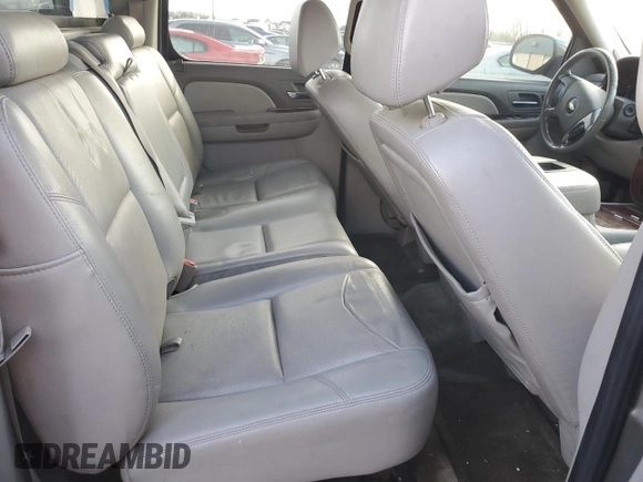 2009 Chevrolet Avalanche with VIN 3GNFK32309G124413, listed as a Copart auction lot 41561165 with 139,358 mi miles and Clean Title. Bid and sale history available at DreamBid. Image 10.
